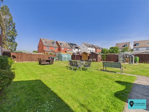 Communal Gardens- click for photo gallery